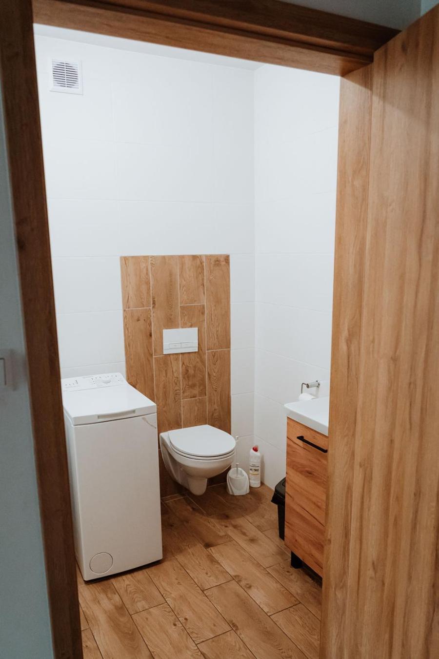Noclegi Przy Stacji Nowy Dwór Mazowiecki Exterior photo